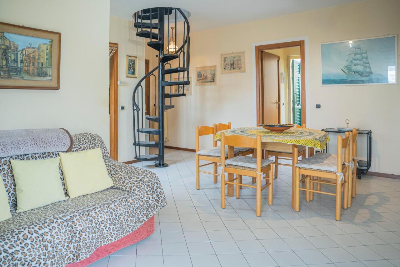 Ferienwohnung 089 - Casa Cascata, Vista Mare, 400 Metri Dalla Spiaggia Sestri Levante Exterior foto